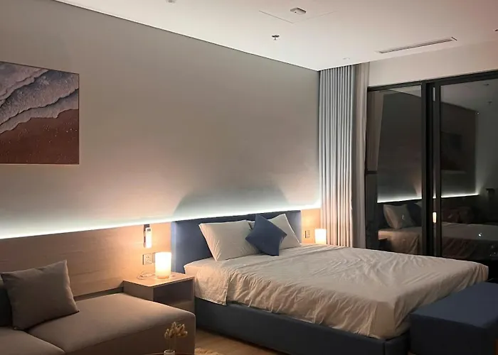 Ocean Vista Apartment Ha Long